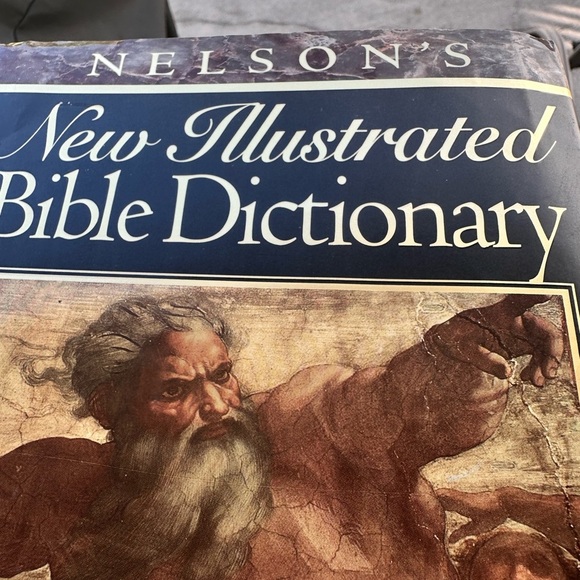 Nelson New Illustrated Bible Dictionary - Picture 10 of 10